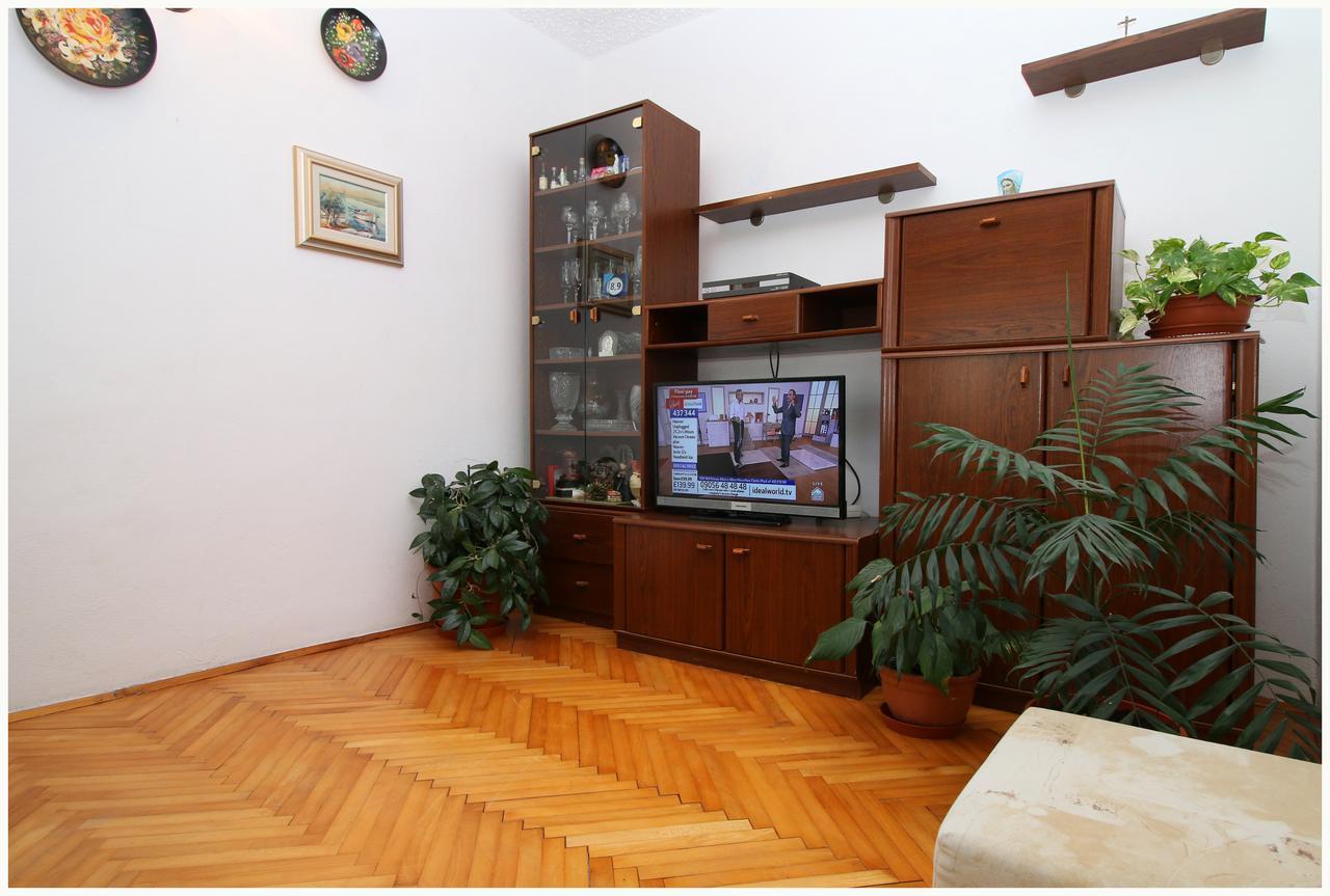Apartments Huljev Primosten Exterior photo